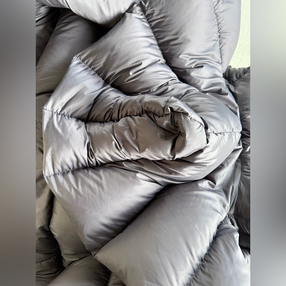 Rick Owen’s F/W 2017 Puffer Down Hooded Sleeveless Coat, Eggplant, size 40, US 4 - Picture 9 of 16